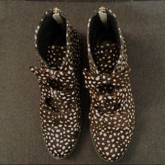 Leopard print horsehair bootie. - Picture 1 of 7
